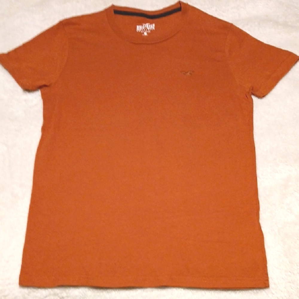 Hollister Men's Orange T-Shirt